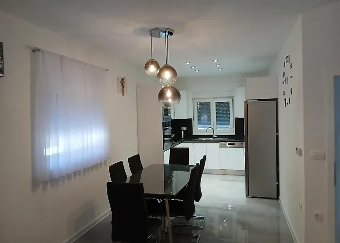 Daire Jurisic Posusje